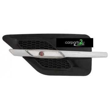 LEFT GUARD SIDE INDICATOR TO SUIT HOLDEN COMMODORE VZ SS 8/2004–7/2006