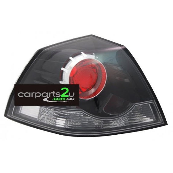 LEFT TAIL LIGHT TO SUIT HOLDEN COMMODORE VE SEDAN SS-V 8/2006–9/2010