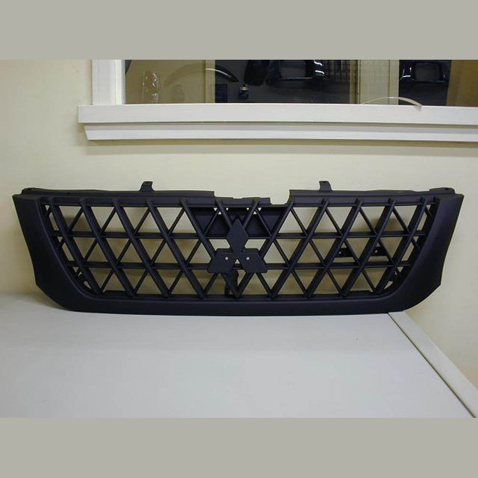 GRILLE TO SUIT MITSUBISHI TRITON MK UTILITY 6/2001–9/2004