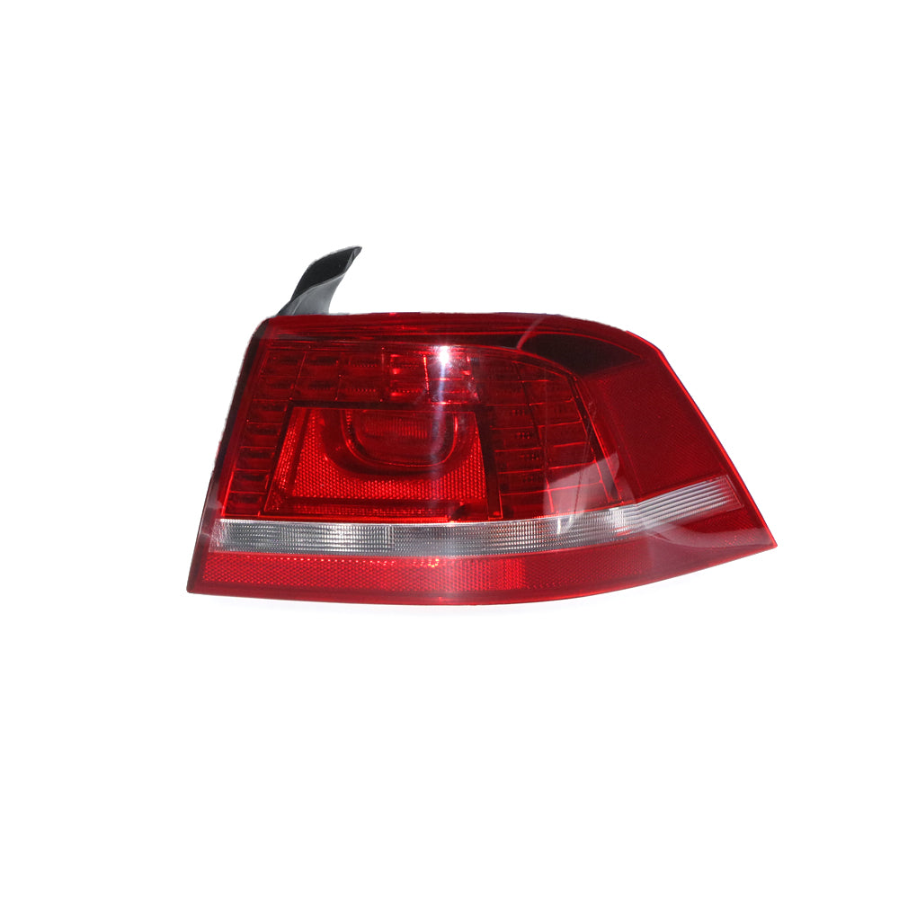 RIGHT TAIL LIGHT TO SUIT VOLKSWAGEN PASSAT 3C SEDAN 4/2011–10/2015